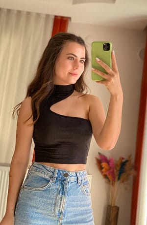 Siyah asimetrik crop